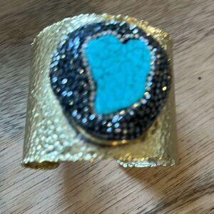 Turquoise howlite pave gold cuff.